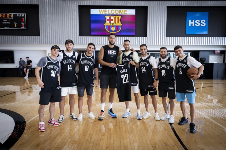 北京两年前迎来梅西踢球！明年则要迎来梅西体验展！（两年前梅西在北京踢球，明年北京将迎来梅西体验展！）