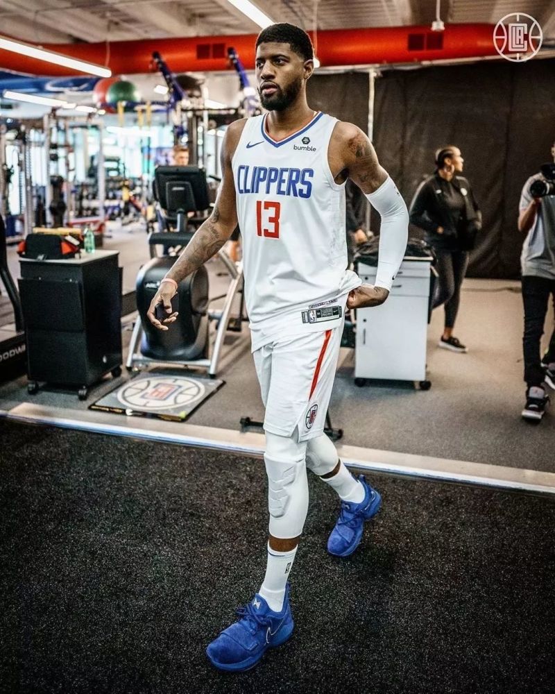 卡利亚里主帅：面对伊尔迪兹这种冠军球员，疏忽就会付出代价（卡利亚里主帅：对伊尔迪兹这类冠军级球员，哪怕一丝松懈都要付出代价）