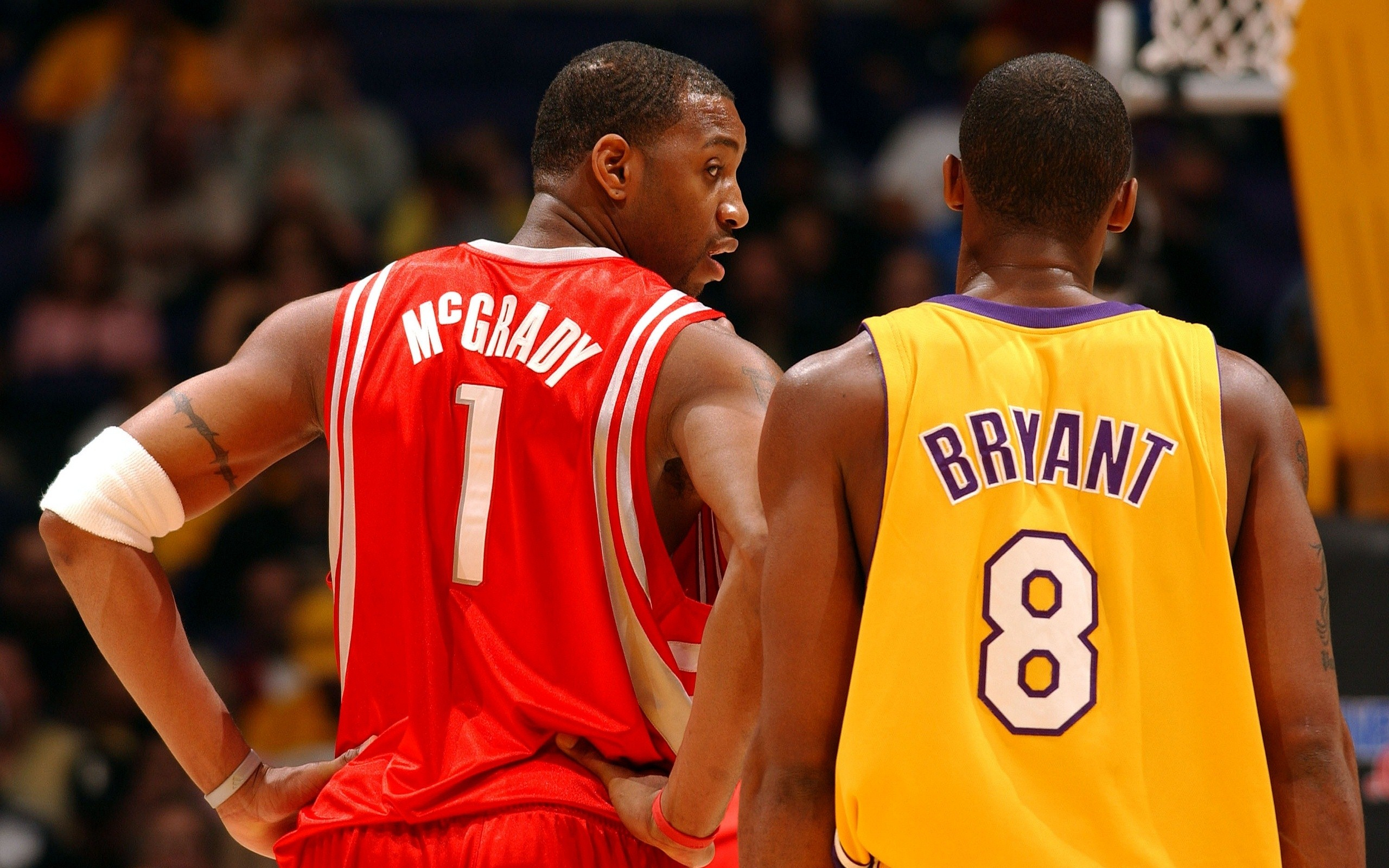 巴西记者：巴乙前锋克莱伯自由身加盟云南玉昆，签约两年（据巴西记者：巴乙前锋克莱伯自由转会云南玉昆，合同两年）