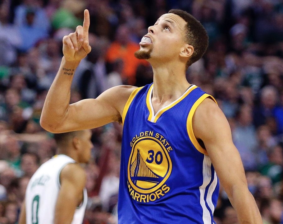 英超争四格局大乱，大黑马杀入欧冠区，超越切尔西，甩开曼联（英超前四形势突变：黑马冲进欧冠区，反超切尔西，甩开曼联）