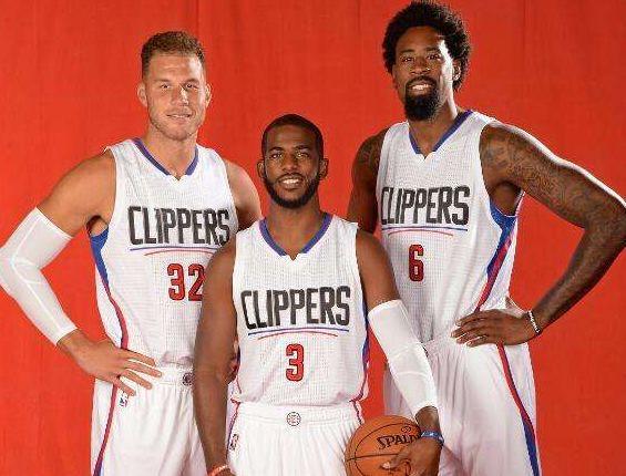 格里马尔多破门，勒沃库森队史第二次欧冠做客英格兰取得领先（格里马尔多建功，勒沃库森队史第二次欧冠客战英格兰先拔头筹）